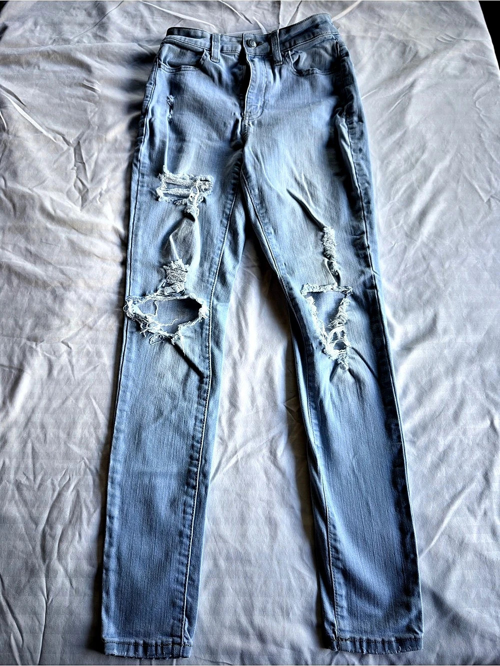 SO Ultimate Jegging Distressed Skinny Jeans in Blue Size 5